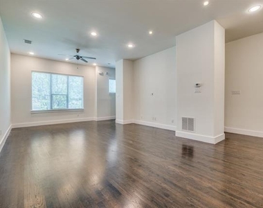 3023 Clamath Drive - Photo Thumbnail 5