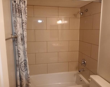 512 Gardens Drive - Photo Thumbnail 21
