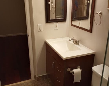 512 Gardens Drive - Photo Thumbnail 15