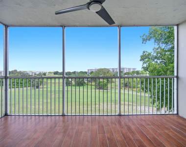 2901 S Palm Aire Drive - Photo Thumbnail 30