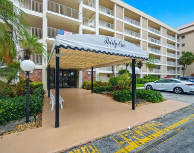 2901 S Palm Aire Drive - Photo Thumbnail 34