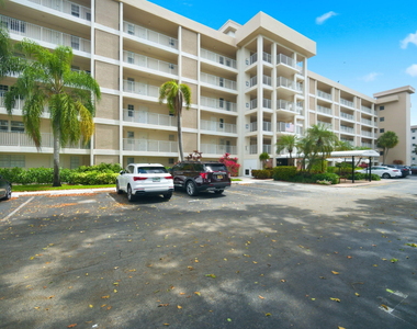 2901 S Palm Aire Drive - Photo Thumbnail 33