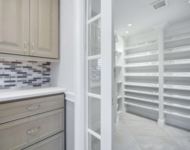 2901 S Palm Aire Drive - Photo Thumbnail 26