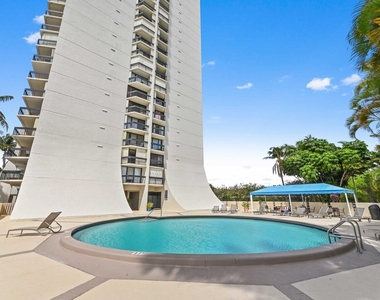2400 Presidential Way - Photo Thumbnail 36