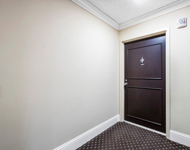 2400 Presidential Way - Photo Thumbnail 25