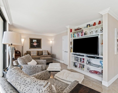 2400 Presidential Way - Photo Thumbnail 6