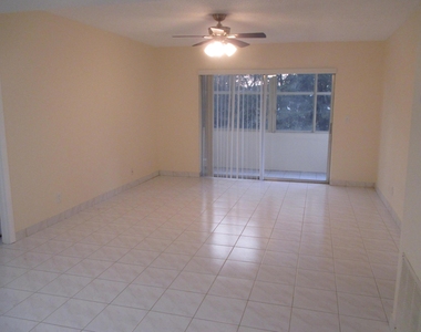 200 Lake Carol Drive - Photo Thumbnail 5
