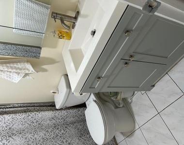 200 Lake Carol Drive - Photo Thumbnail 15