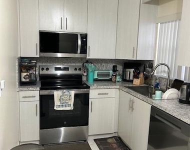 200 Lake Carol Drive - Photo Thumbnail 3