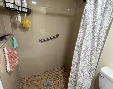 200 Lake Carol Drive - Photo Thumbnail 21