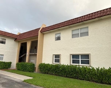 200 Lake Carol Drive - Photo Thumbnail 17