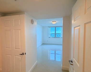 3232 Coral Way - Photo Thumbnail 19