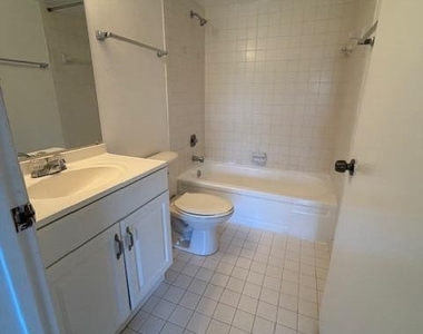 1720 N Congress Avenue - Photo Thumbnail 8