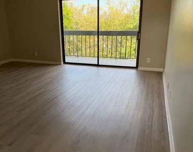 1720 N Congress Avenue - Photo Thumbnail 22