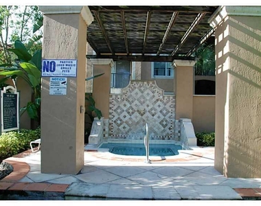 7980 N Nob Hill Road - Photo Thumbnail 2