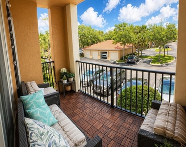 7980 N Nob Hill Road - Photo Thumbnail 22