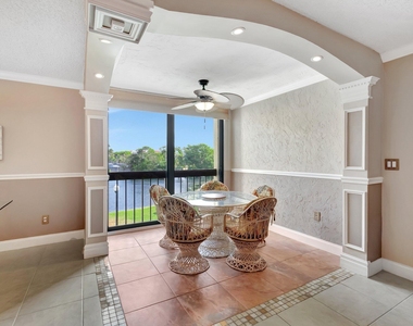 1915 Lavers Circle - Photo Thumbnail 8