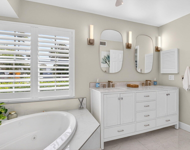 75 Venetian Drive - Photo Thumbnail 21