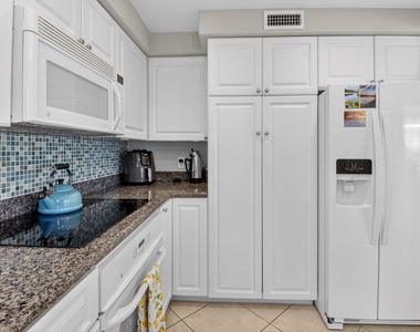 75 Venetian Drive - Photo Thumbnail 15