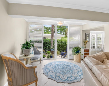 75 Venetian Drive - Photo Thumbnail 11