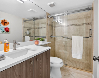 75 Venetian Drive - Photo Thumbnail 19