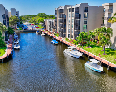 3 Royal Palm Way - Photo Thumbnail 34