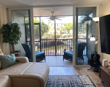 3 Royal Palm Way - Photo Thumbnail 10