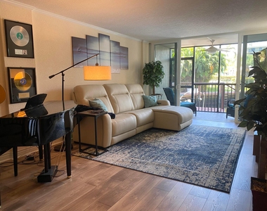 3 Royal Palm Way - Photo Thumbnail 8