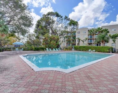 3 Royal Palm Way - Photo Thumbnail 39