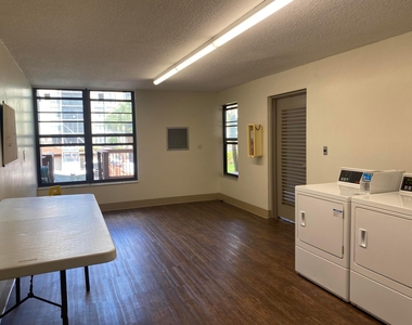 3 Royal Palm Way - Photo Thumbnail 31
