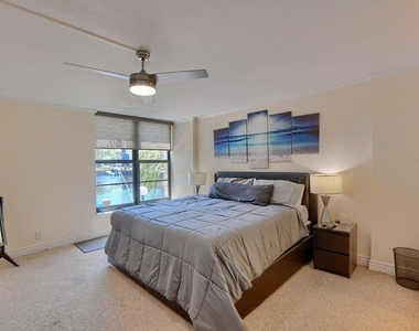 3 Royal Palm Way - Photo Thumbnail 20