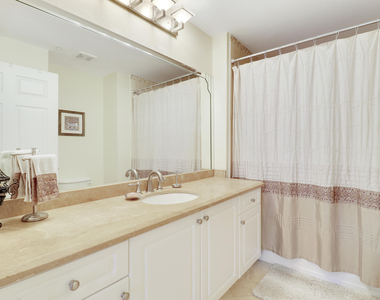 2802 Sarento Place - Photo Thumbnail 7