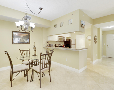 2802 Sarento Place - Photo Thumbnail 14