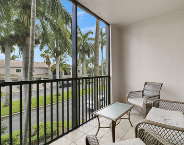 2802 Sarento Place - Photo Thumbnail 18