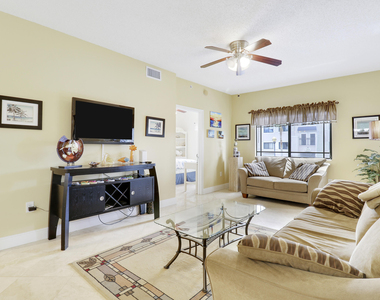 2802 Sarento Place - Photo Thumbnail 16