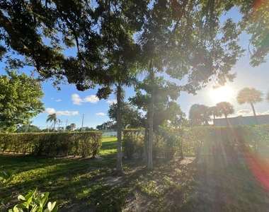 920 Sun Acres Lane - Photo Thumbnail 25