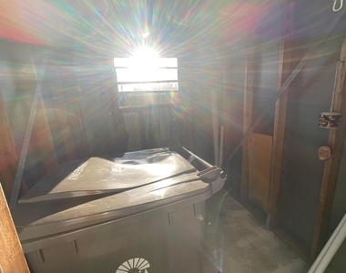 920 Sun Acres Lane - Photo Thumbnail 36