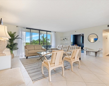 7564 Regency Lake Drive - Photo Thumbnail 7