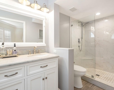 4409 N Fairway Dr Drive N - Photo Thumbnail 12