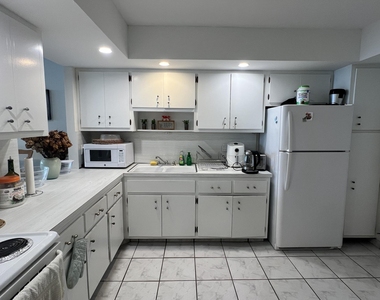 1301 Ne Miami Gardens Drive - Photo Thumbnail 11