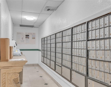 1301 Ne Miami Gardens Drive - Photo Thumbnail 17