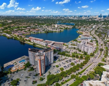 1301 Ne Miami Gardens Drive - Photo Thumbnail 15