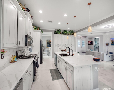 5857 Whippoorwill Circle - Photo Thumbnail 4