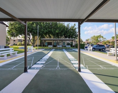 407 Pine Glen Lane - Photo Thumbnail 25