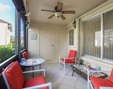 407 Pine Glen Lane - Photo Thumbnail 2