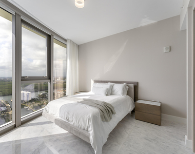 15701 Collins Avenue - Photo Thumbnail 26