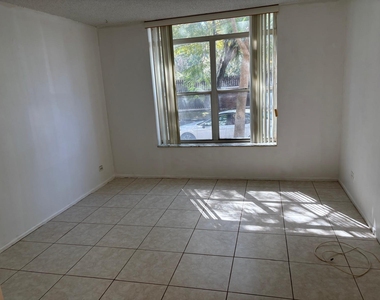 3650 Inverrary Drive - Photo Thumbnail 7