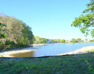 401 Southampton A - Photo Thumbnail 31
