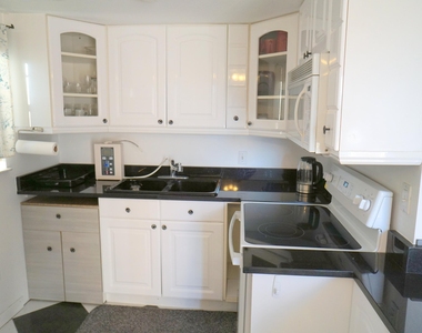 401 Southampton A - Photo Thumbnail 3