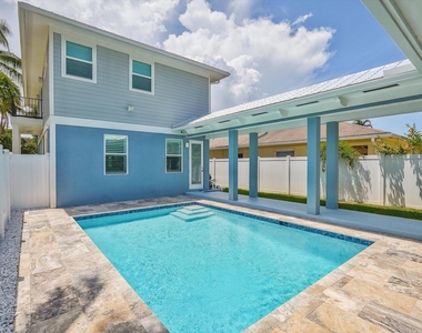425 Hugh Street - Photo Thumbnail 33